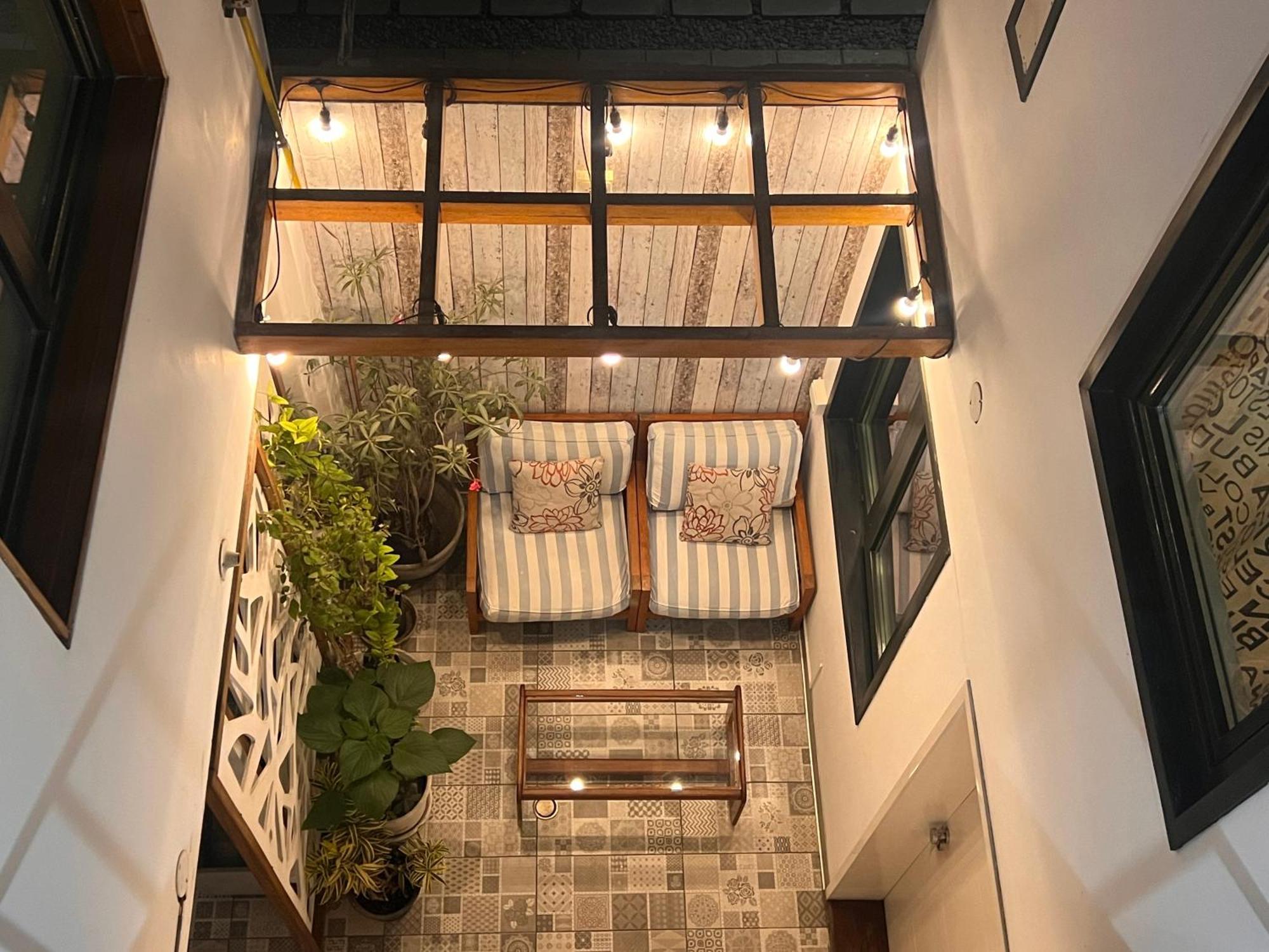 La Casa Del Viajero Couette-café